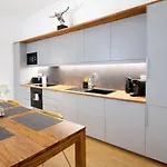 Old Town With Ac 320m From Apartment *