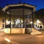 Old Town With Ac 320m From Apartment *