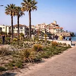 Old Town With Ac 320m From