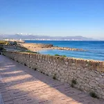 Апартаменты Old Town With Ac 320m From
