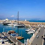 Apartment Old Town With Ac 320m From Antibes