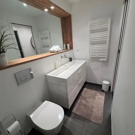 Vieil With Ac 320m From *