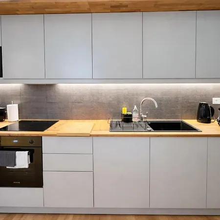 Old Town With Ac 320m From