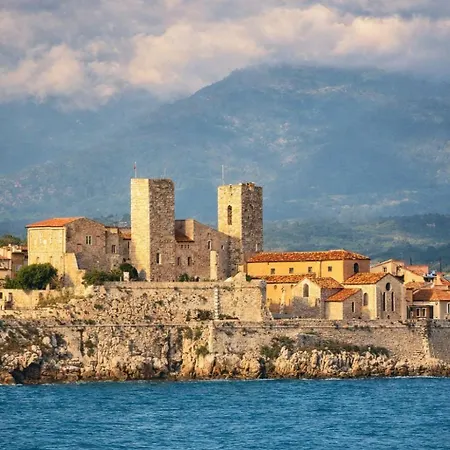 Apartamento Old Town With Ac 320m From *