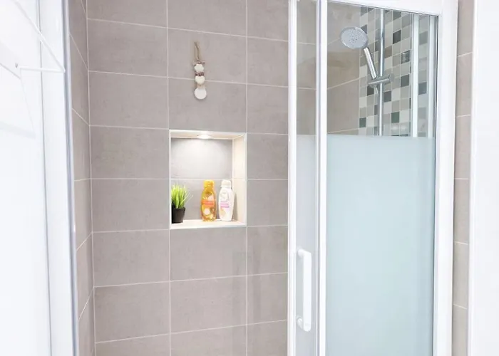 Old Town With Ac 320m From *