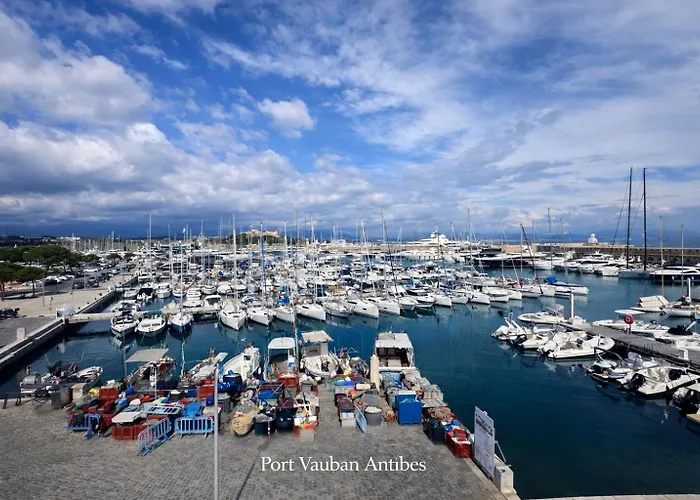 Old Town With Ac 320m From