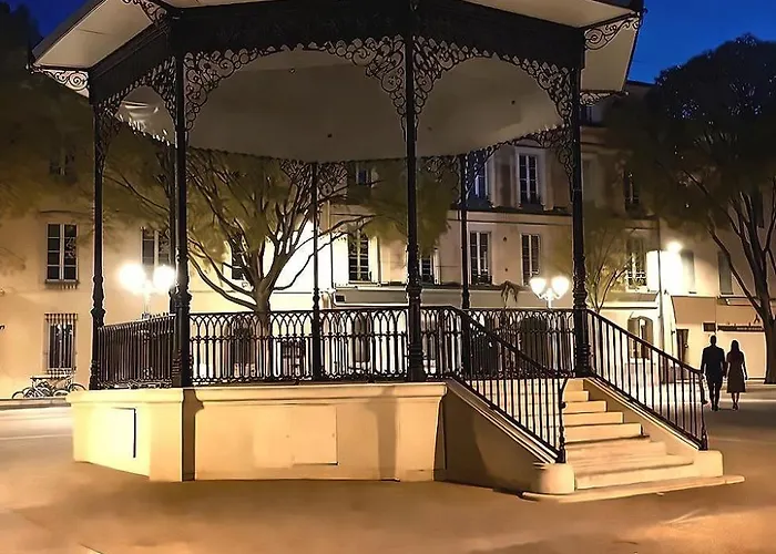 Old Town With Ac 320m From Apartman *