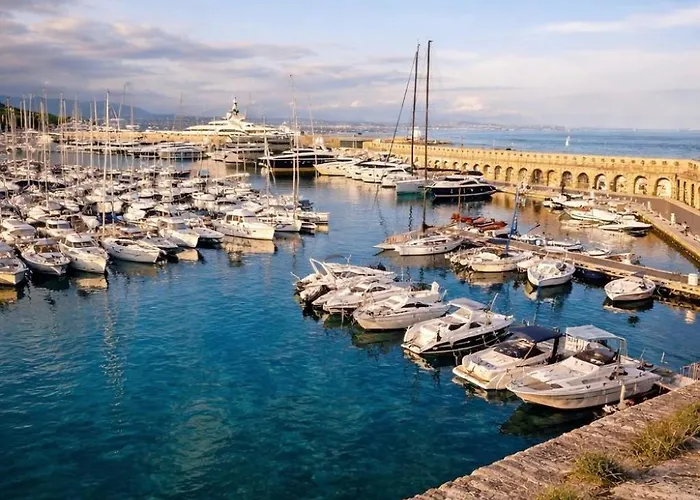 Apartman Old Town With Ac 320m From Antibes