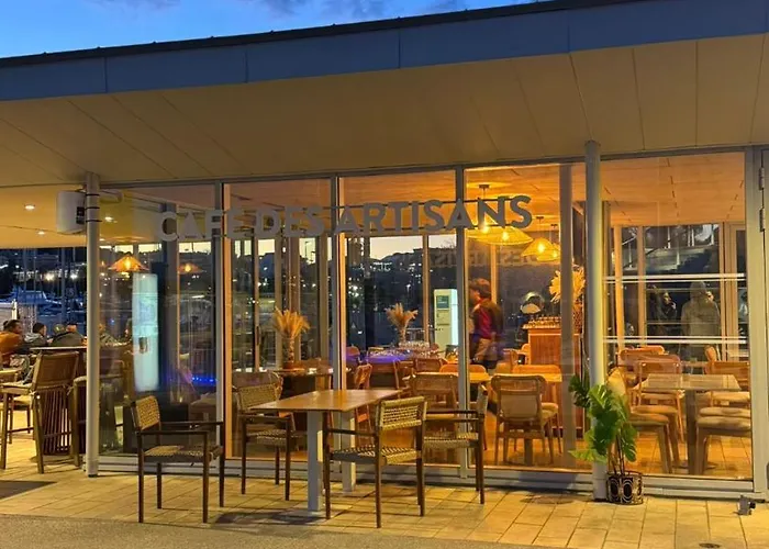 Old Town With Ac 320m From *